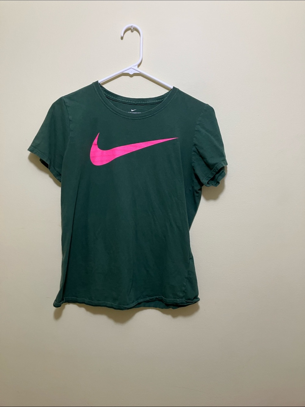 Nike Women's Forest Green Tee with Hot Pink Swoosh